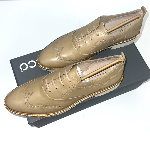 Ecco Incise Taupe Leather Lace-Up, Wing-Tip Contemp.  Oxford EU 42 Men 8… - Picture 13 of 13